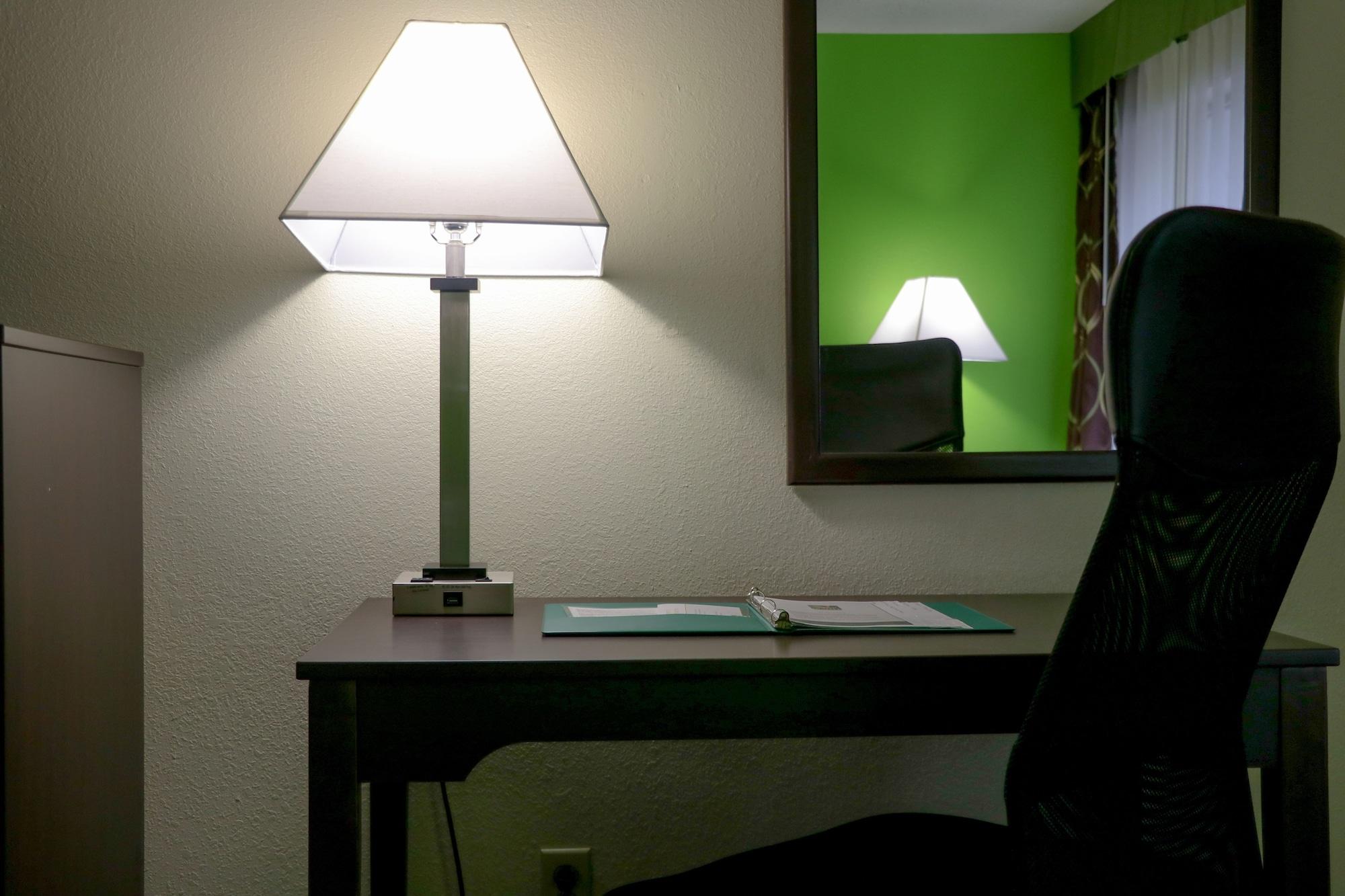 Quality Inn Cleveland Bagian luar foto