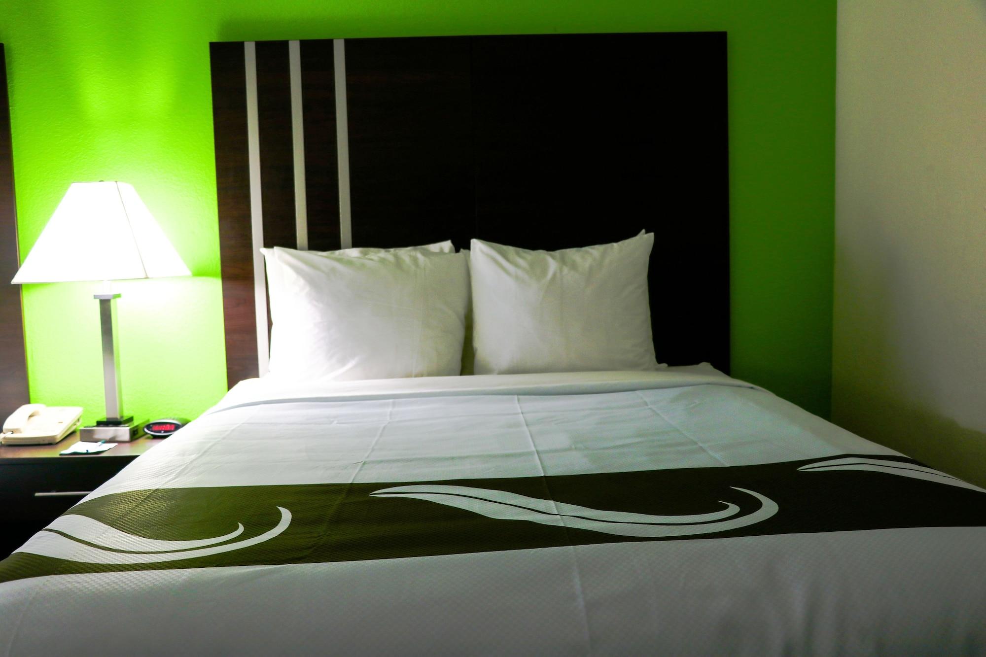 Quality Inn Cleveland Bagian luar foto