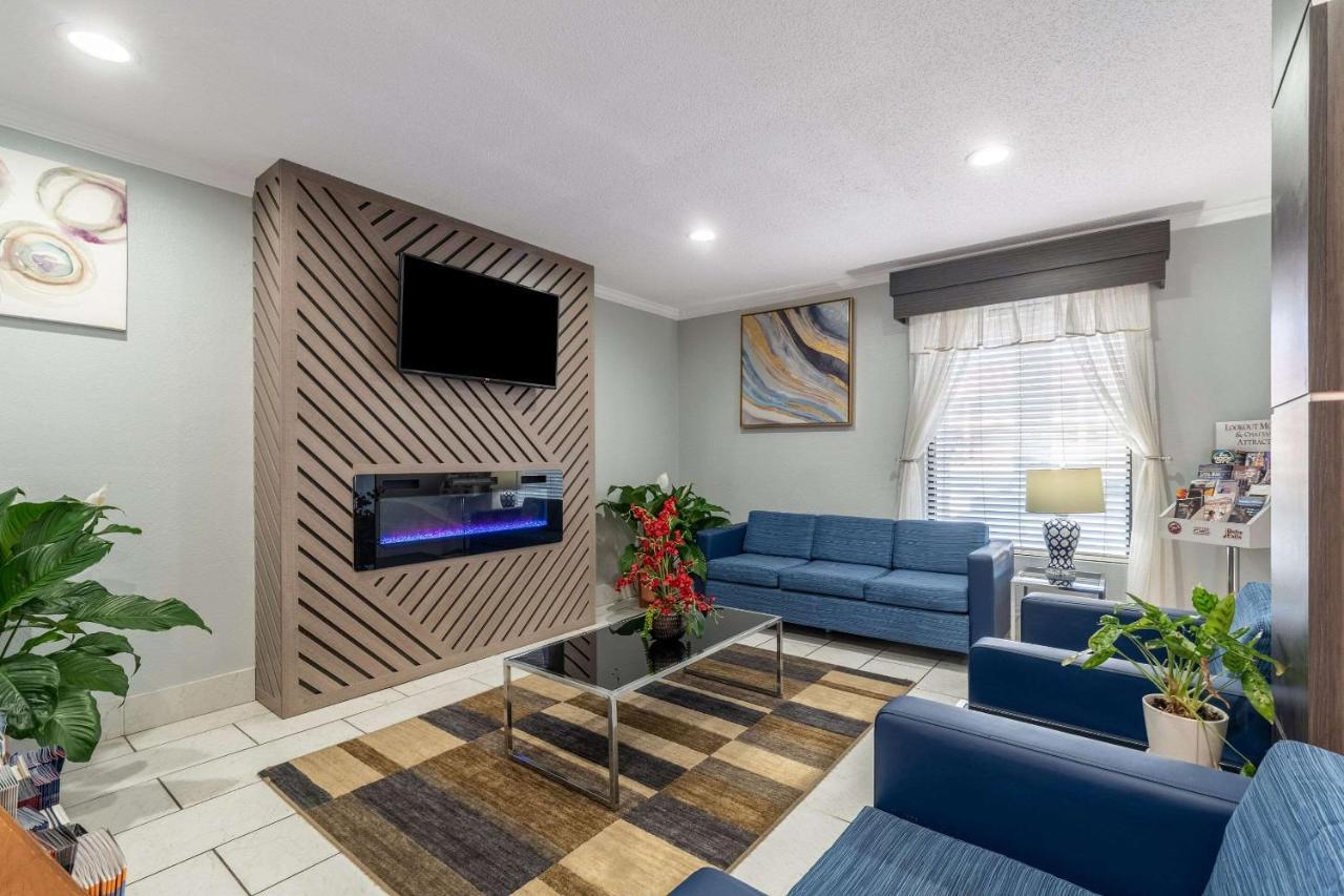 Quality Inn Cleveland Bagian luar foto