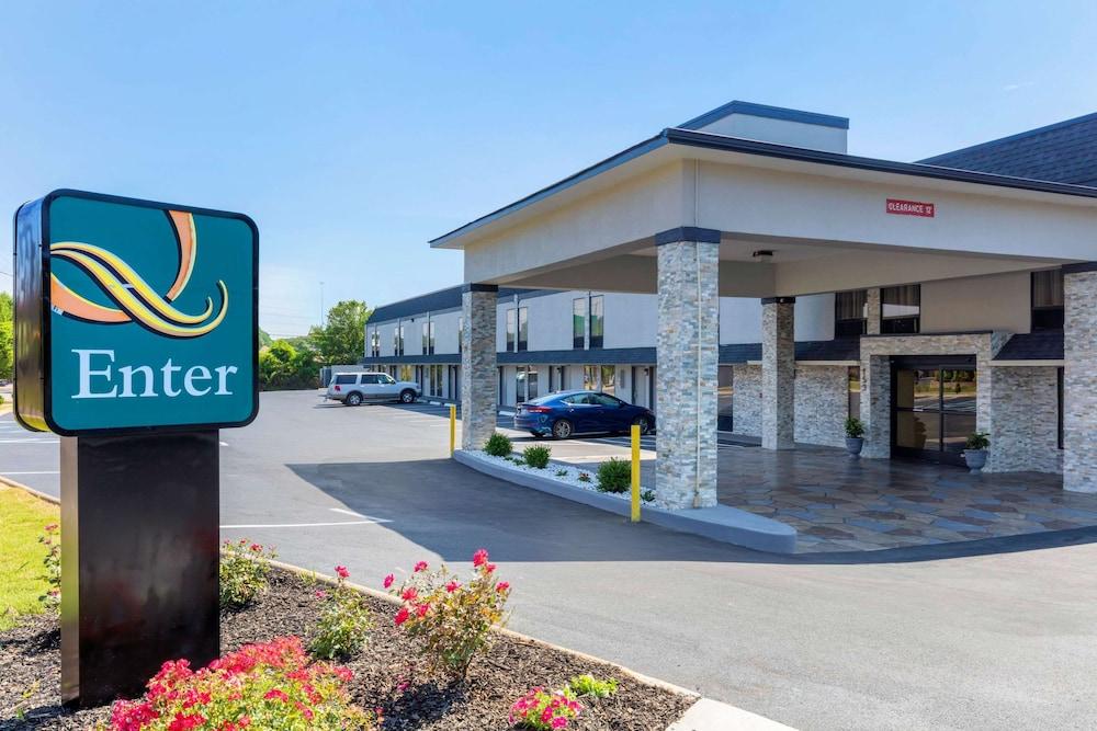 Quality Inn Cleveland Bagian luar foto